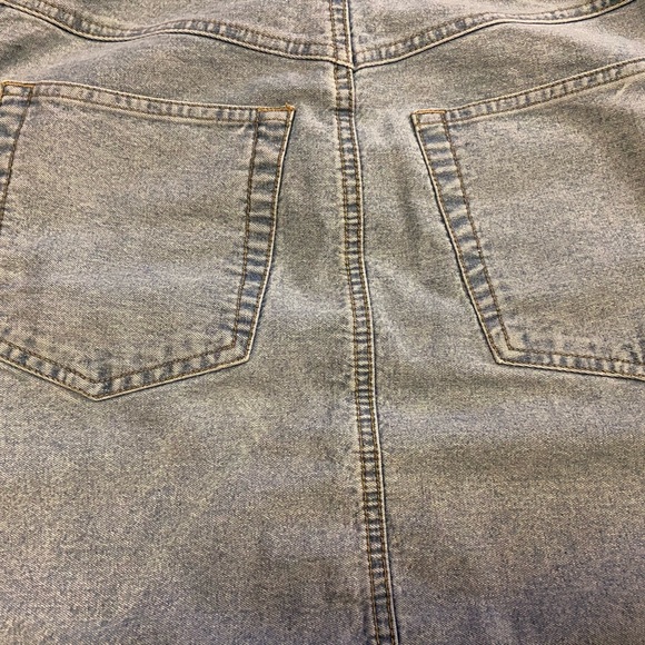 Liz wear Trademark 90’s vintage blue Jean skirt - Picture 6 of 8